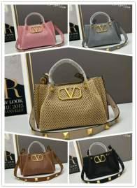 Picture of Valentino Handbags _SKUfw137128361fw